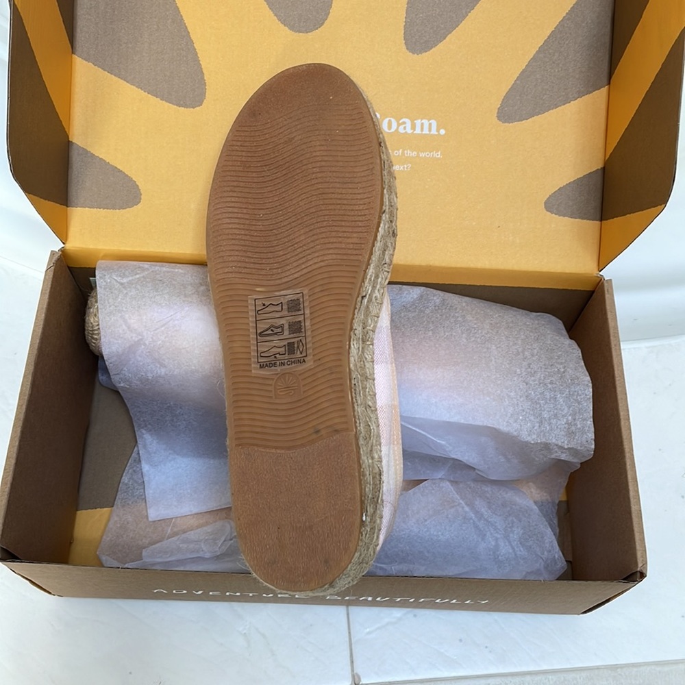 Soludos
Platform Smoking Slipper Coral Madras 8.5 B (M) - Picture 6 of 6